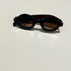 Round Tortoiseshell Sunglasses